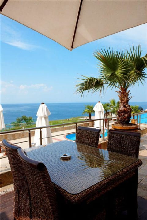 Русторан Офир - панорамная терраса Ofir Luxury Apartments