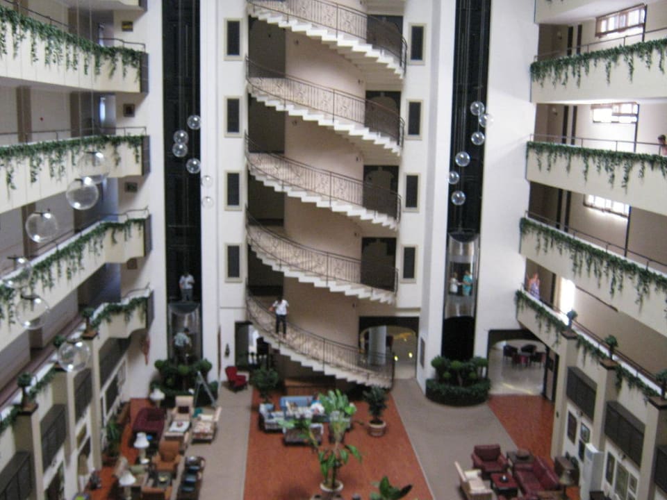 Blick vom Flur aus in die Lobby Hotel Royal Garden Beach