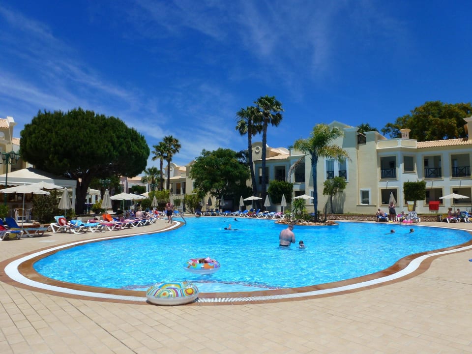 Hotelový bazen(jsou zde3x) AP Adriana Beach Resort