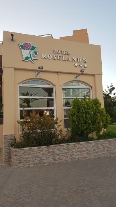 Außenansicht Hotel Roselands