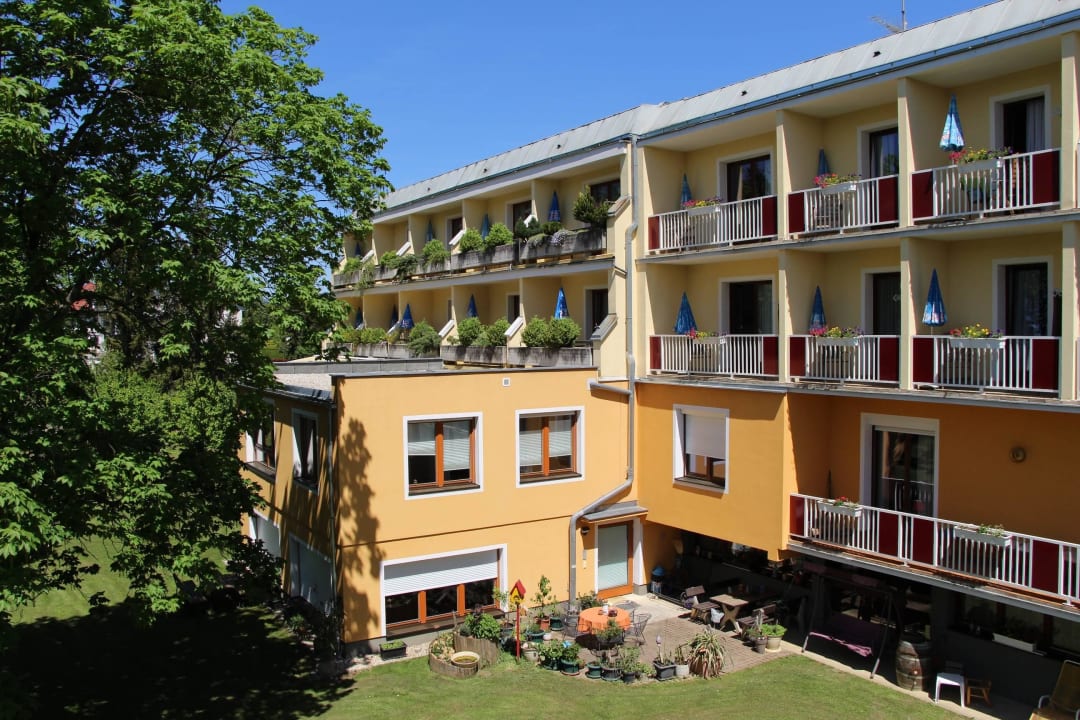 Außenansicht Hotel & Konditorei Simon