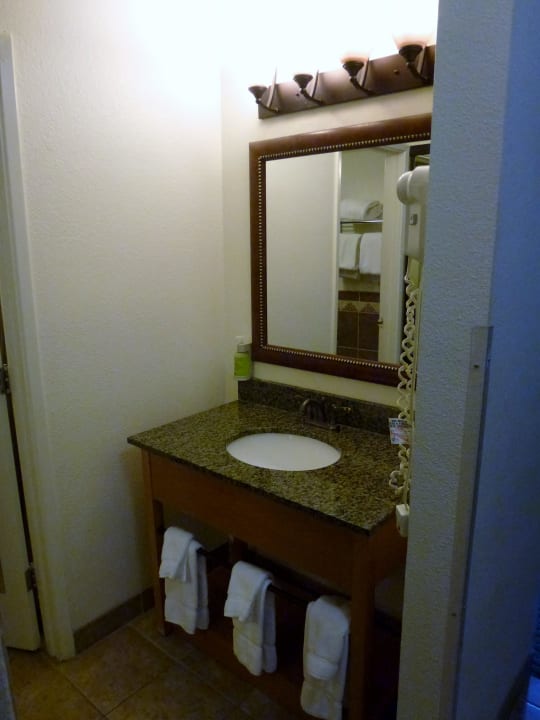 Der Waschtisch vor dem Bad The Ranch at Death Valley