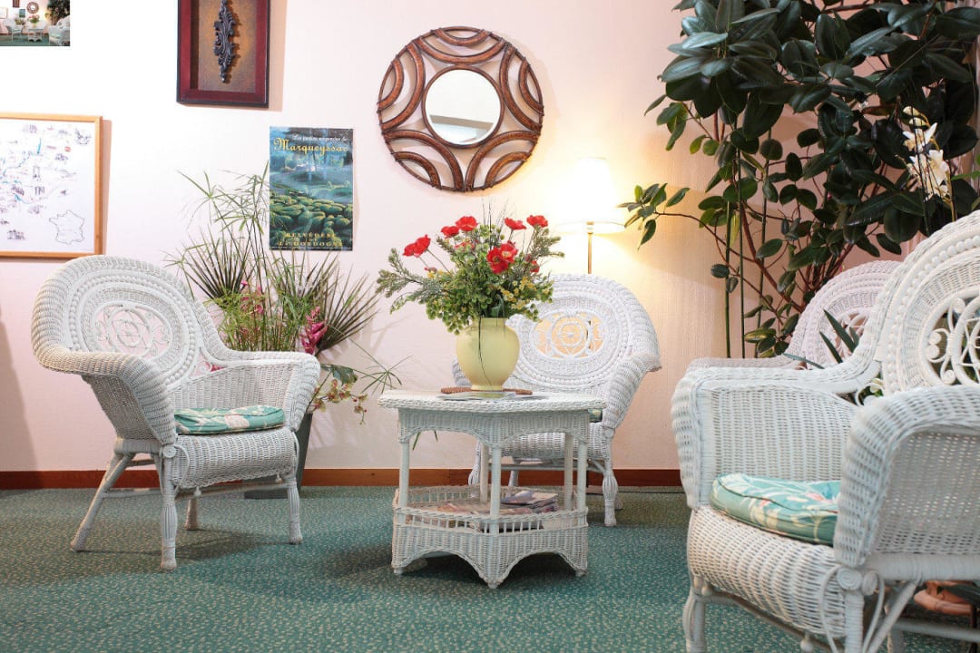 Salon  accueuil hotel el mas del pechs Hotel le Mas del Pechs