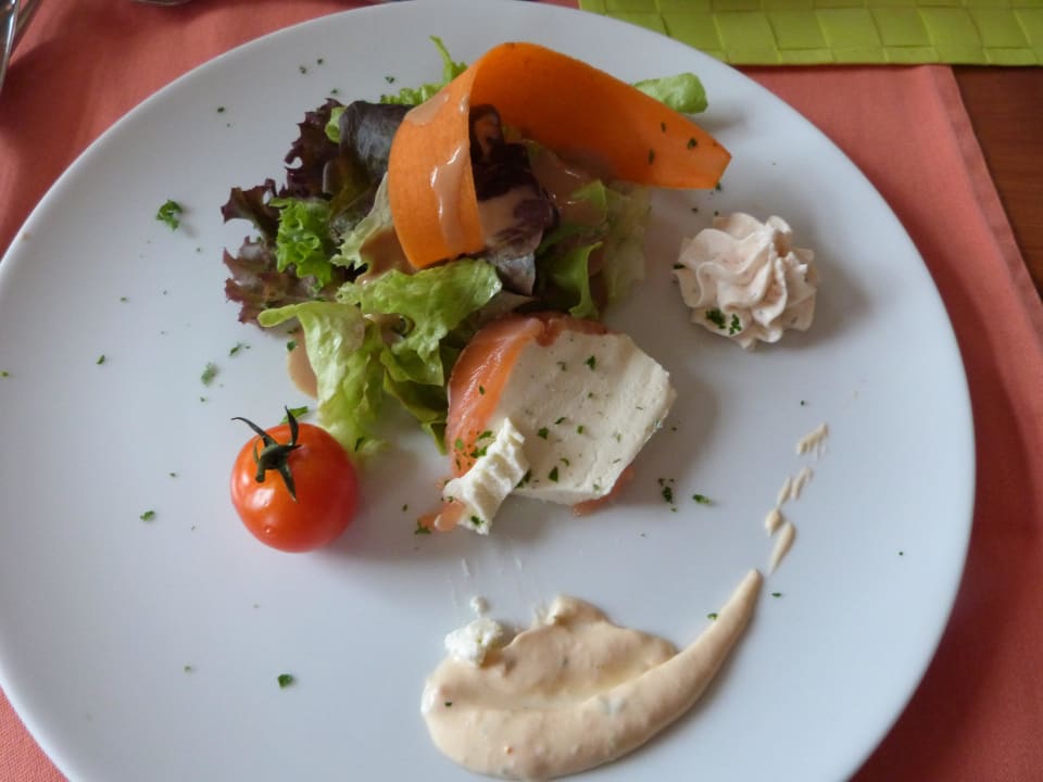 Variation vom Räucherlachs. Lecker! Hotel Reinerhof