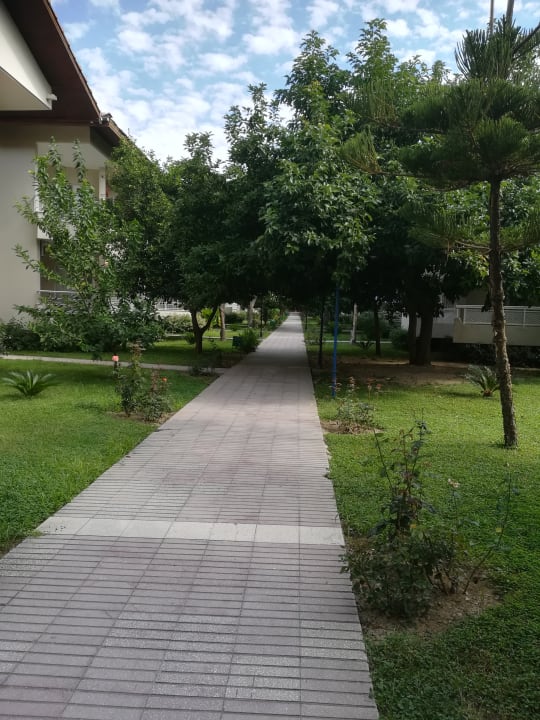 Gartenanlage Hotel Sirma