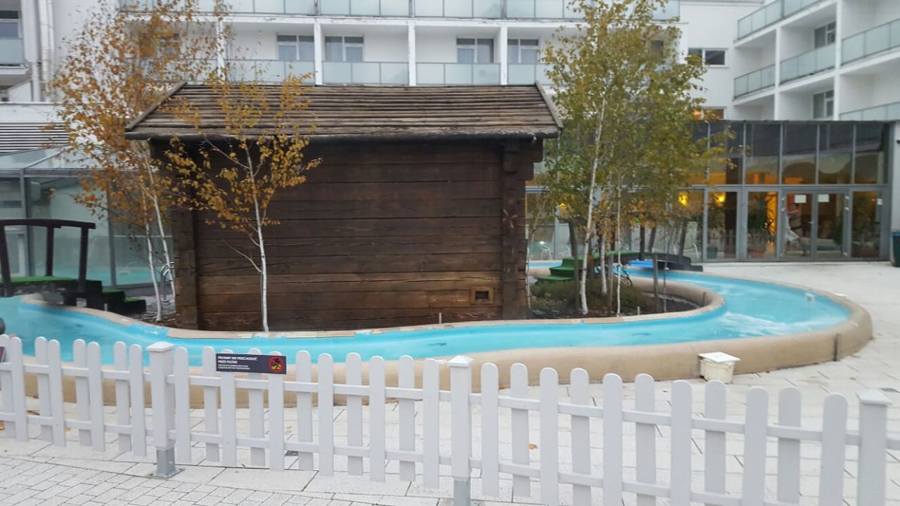 Pool Hotel Sandra Spa