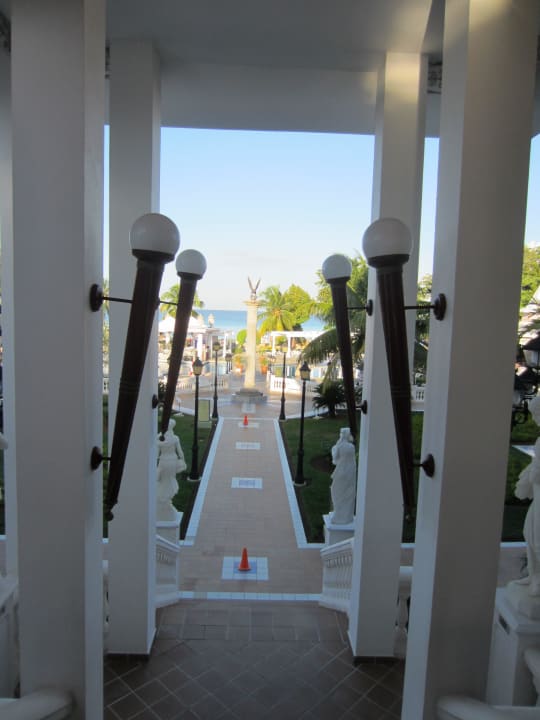 Blick von der Lobby auf das Meer Hotel Riu Palace Tropical Bay