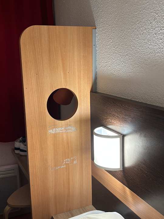 Zimmer Premiere Classe Lille Ouest - Lomme