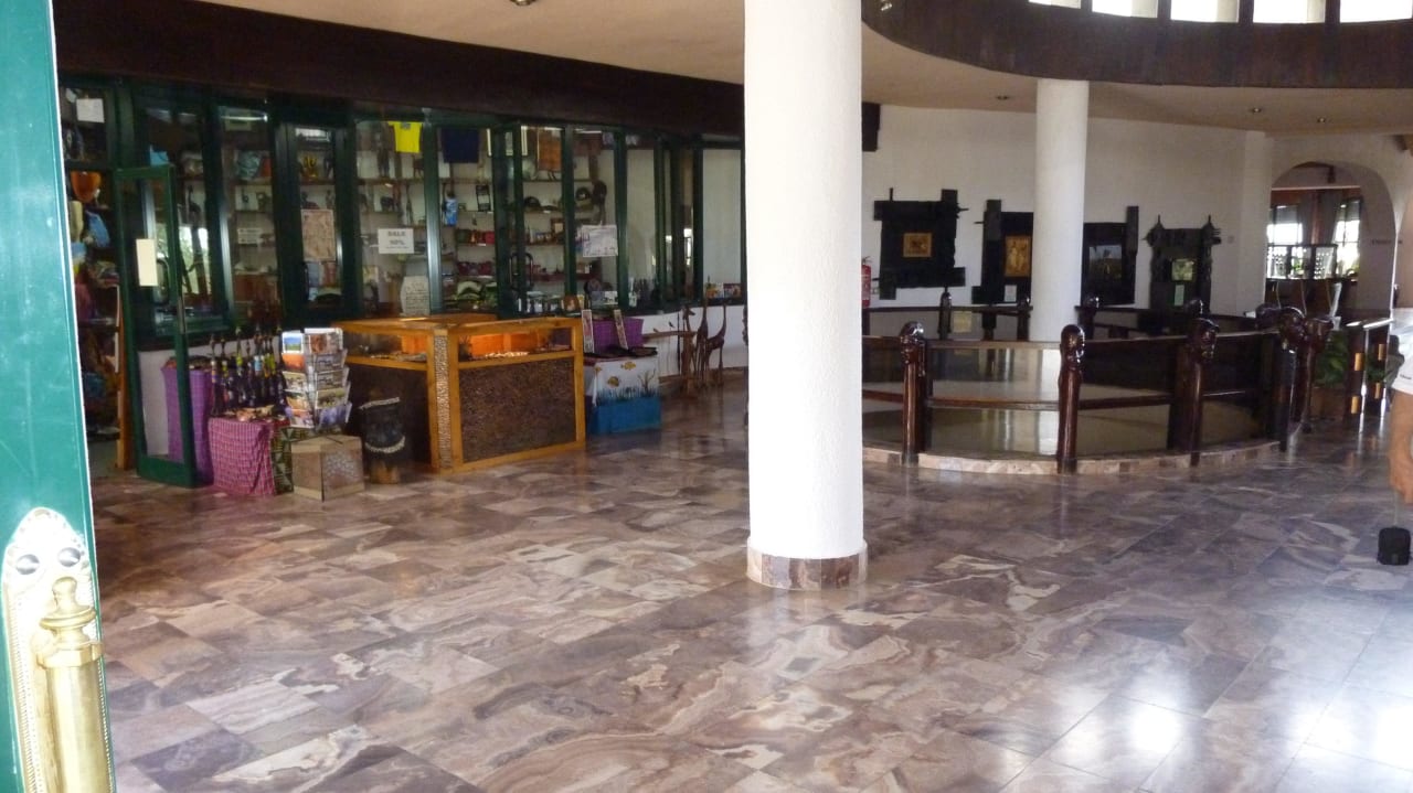 Shop Hotel Tarangire Sopa Lodge