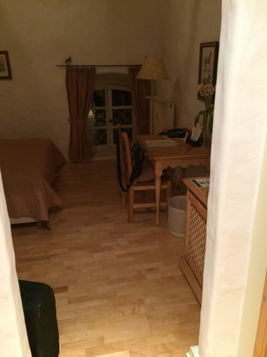 Blick vom Gang in Richtung Schreibtisch Der Linslerhof - Hotel, Restaurant, Events & Natur