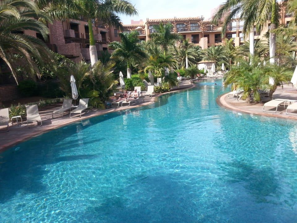 Toller Pool mit Strömung Lopesan Baobab Resort