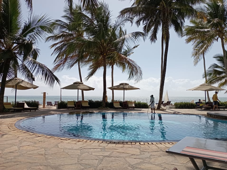 Pool Sultan Sands Island Resort & Spa