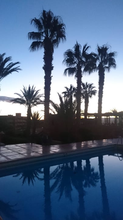 Pool bei Sonnenaufgang, Blick aus dem Restaurant Hotel Kenzi Azghor