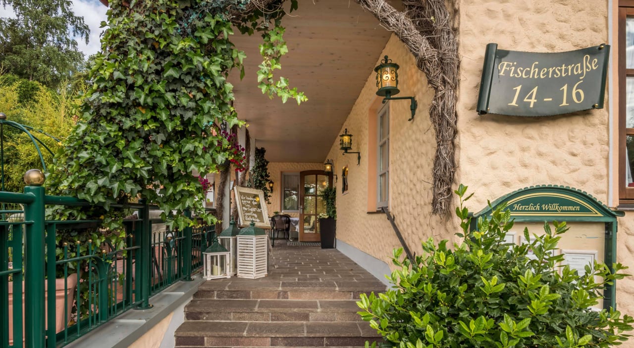 Eingang Hotel Mutz Hotel Mutz Garni