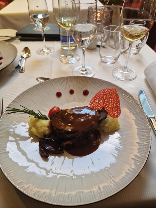 Gastro Hotel Holzapfel