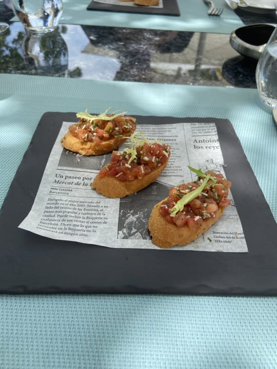 Gastro Outrigger Maldives Maafushivaru Resort