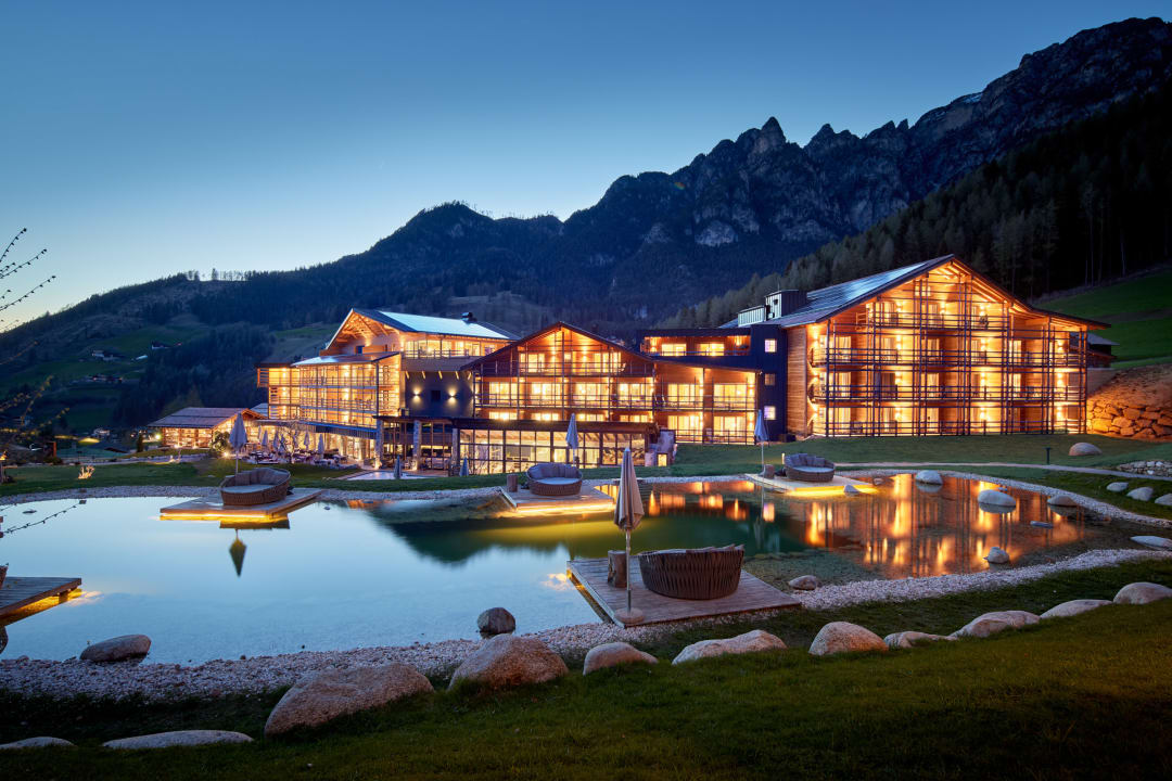 Außenansicht Cyprianerhof Dolomit Resort