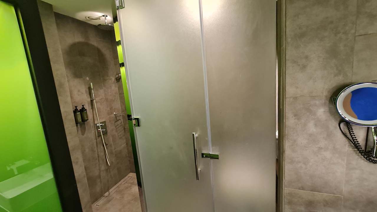 Zimmer Al Khoory Sky Garden Hotel