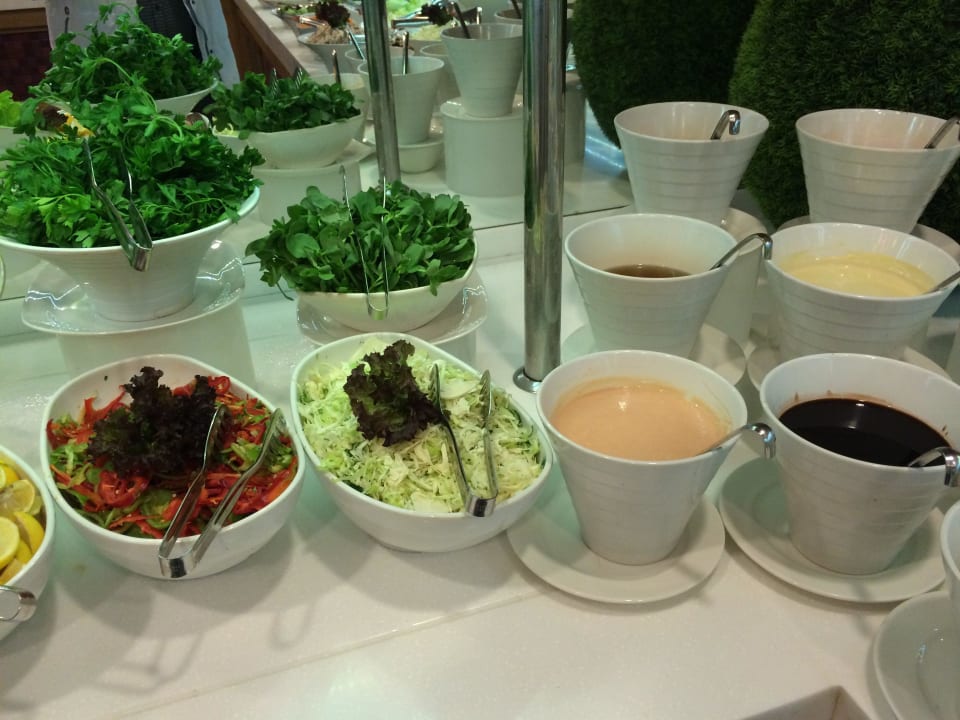 Buffet täglich was anderes Ramada Plaza by Wyndham Antalya