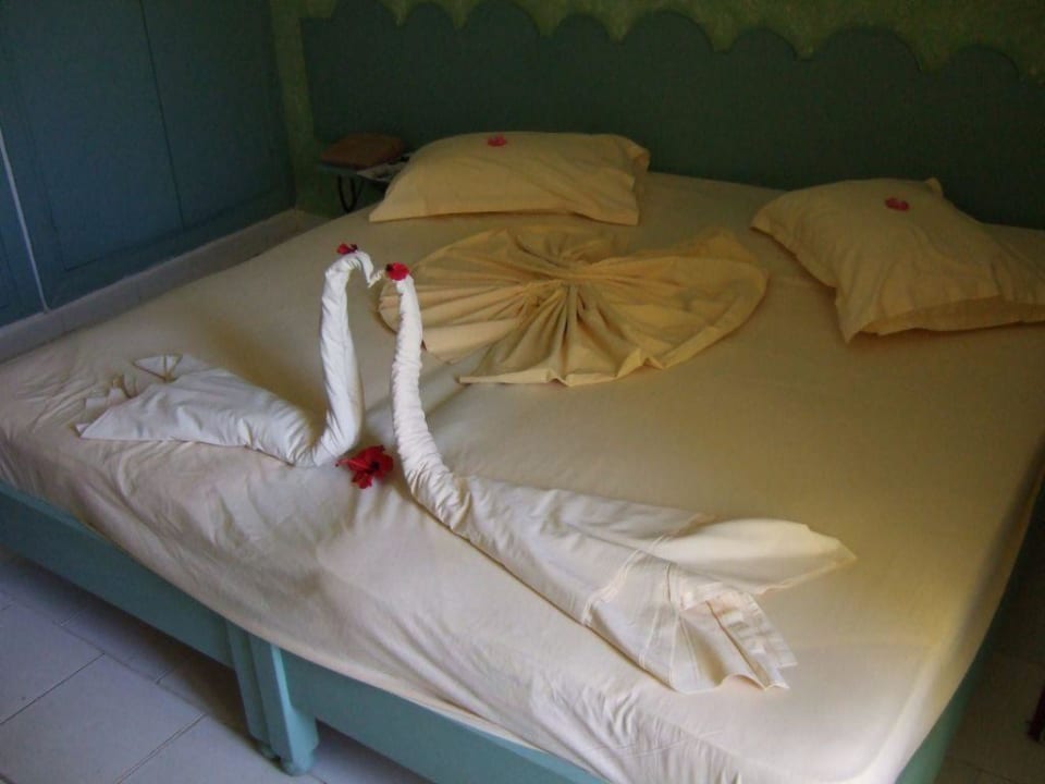 Bett Dar Khayam