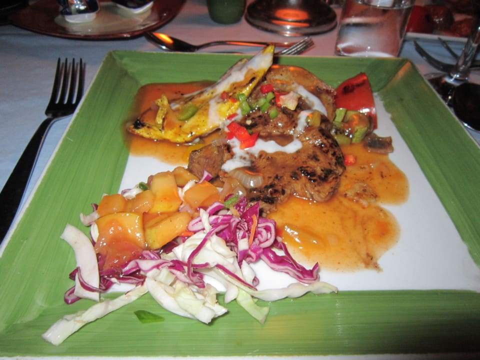 Putensteak im Caribbean Grand Makadi