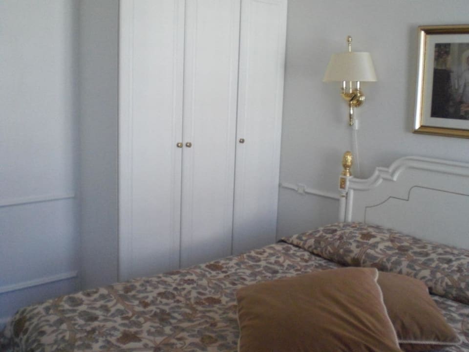 Einbauschrank Hotel Phoenix