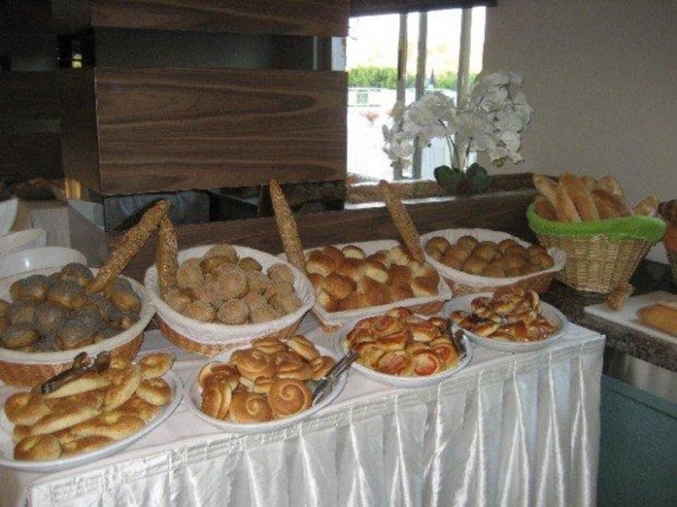 Restaurant  Serenis Hotel