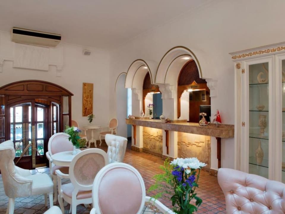 Lobby Adalya Port Hotel