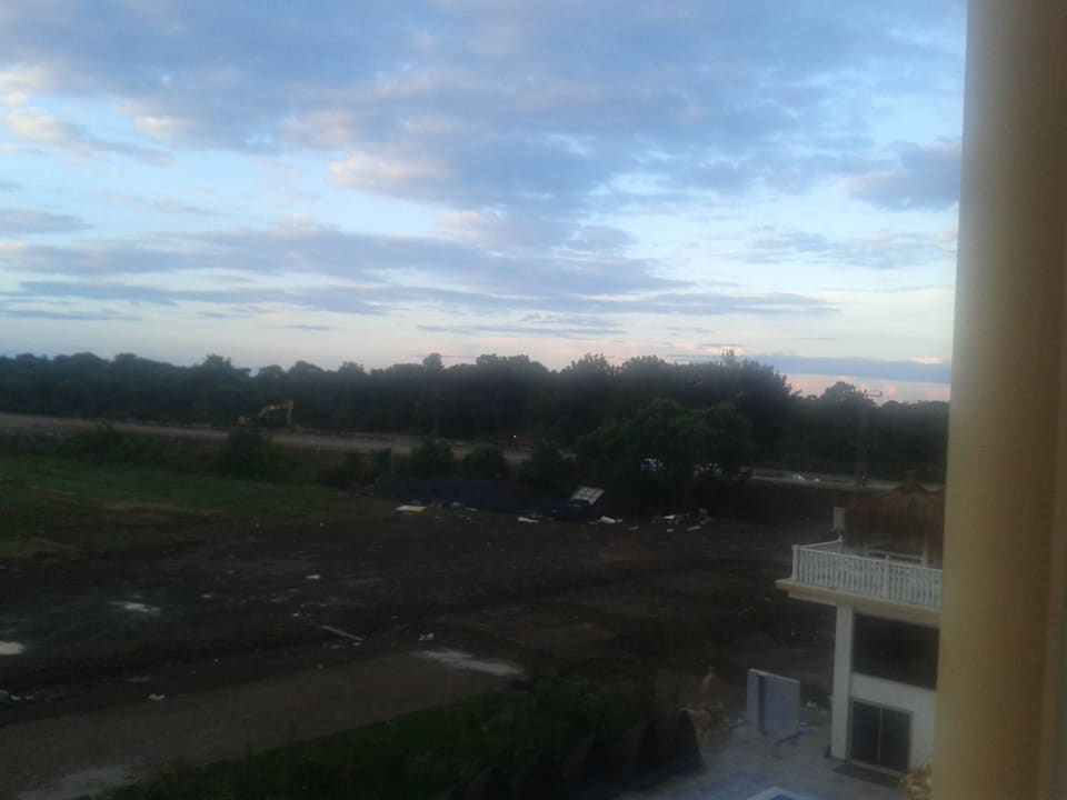 Ausblick Zimmer/Poolseite J'adore Deluxe Hotel & Spa