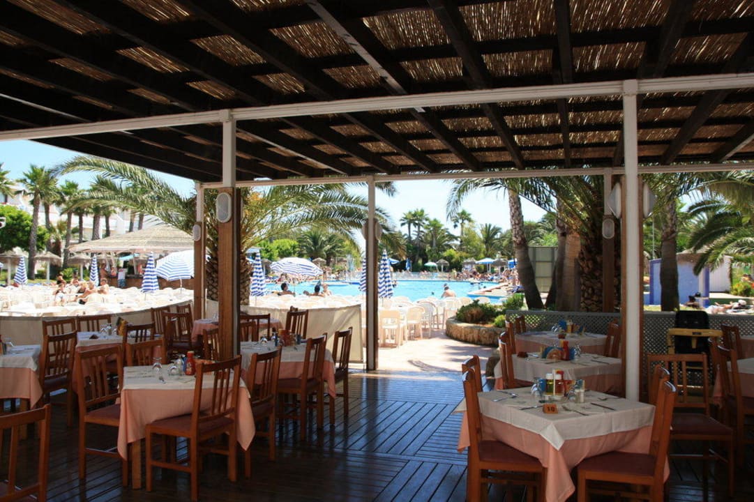 Ausblick vom Restaurant Grand Palladium White Island Resort & Spa