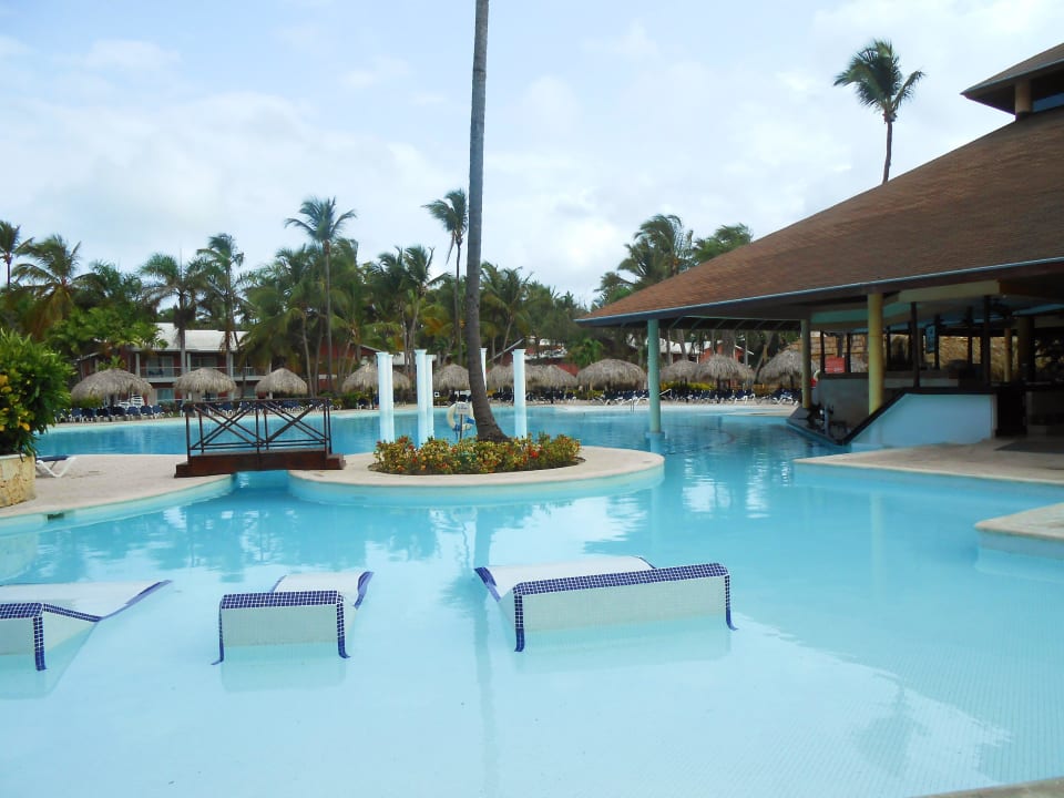 Pool  Hotel Grand Palladium Palace Resort, Spa & Casino