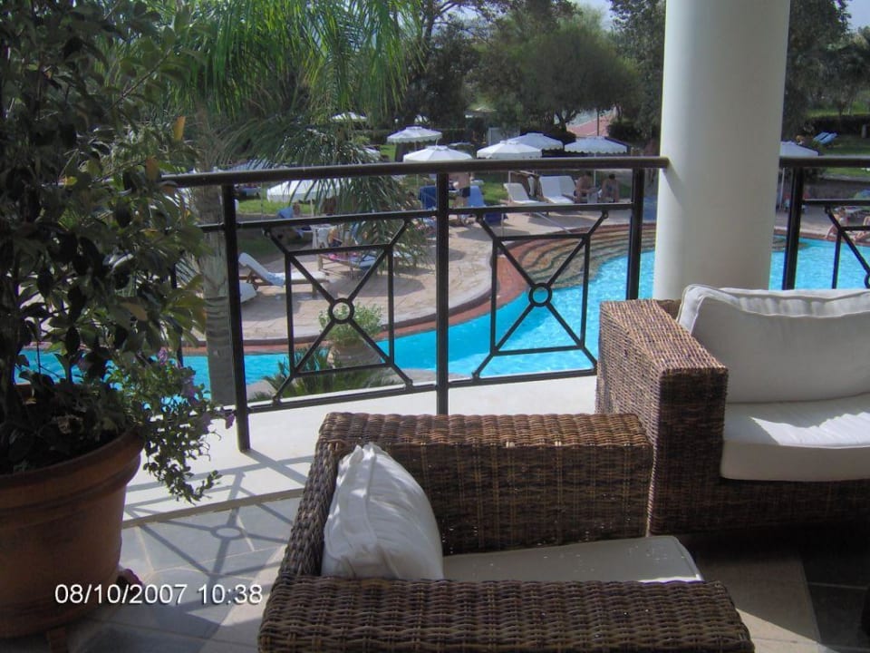 Pool vom neuen Pavillon aus Hotel Calypso Beach