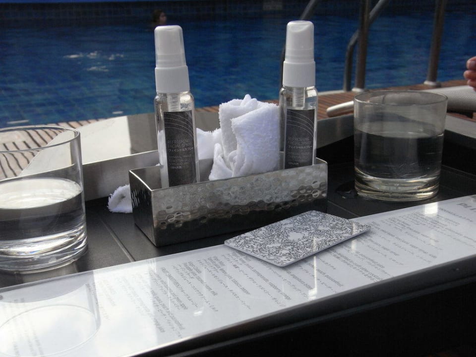 Am Pool Hotel Le Meridien Bangkok