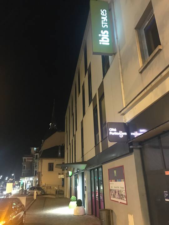 Außenansicht Ibis Styles Hotel Montbeliard