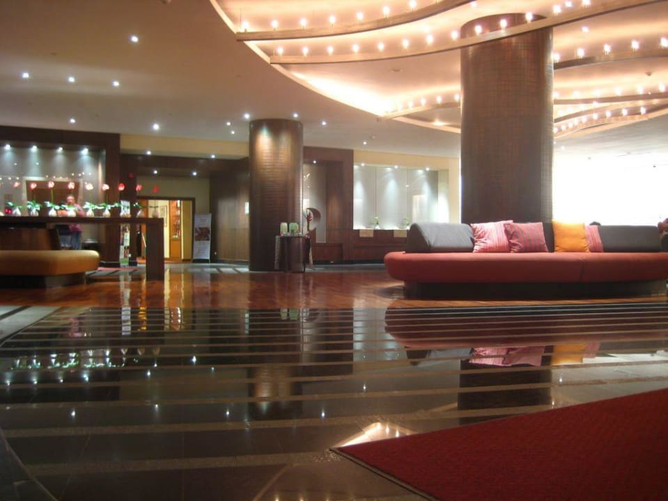 Lobby II. Holiday Inn Resort Phuket