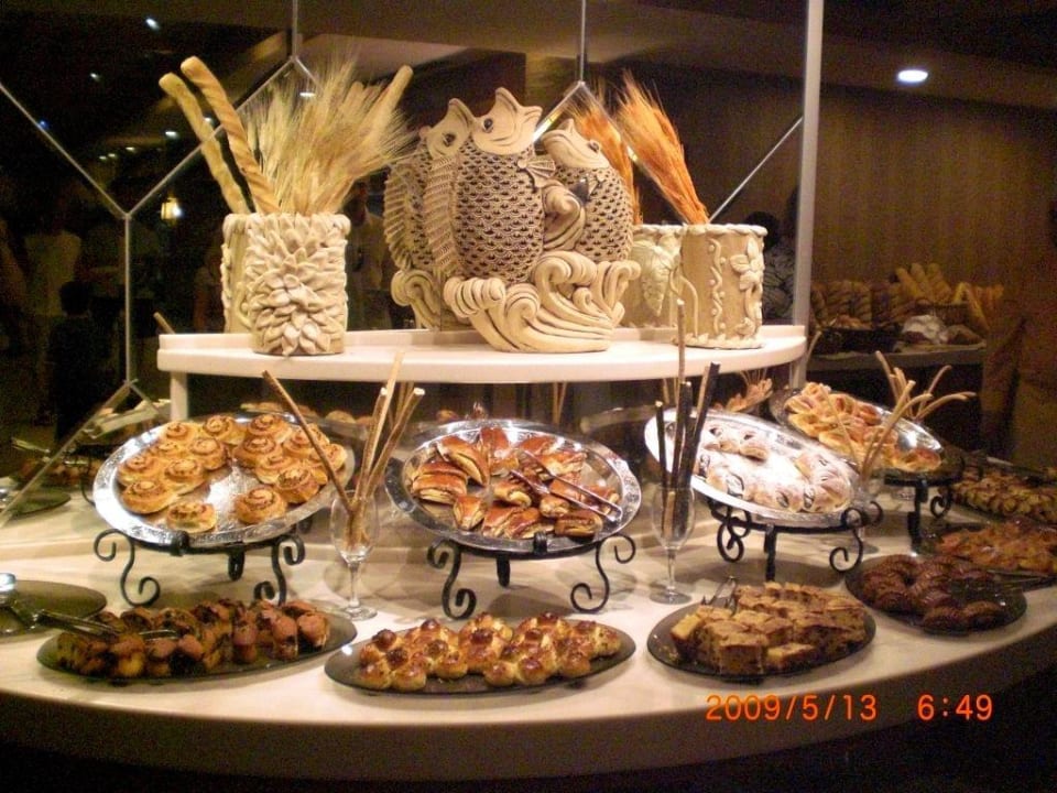 Buffet, Gebäck Hotel Royal Dragon