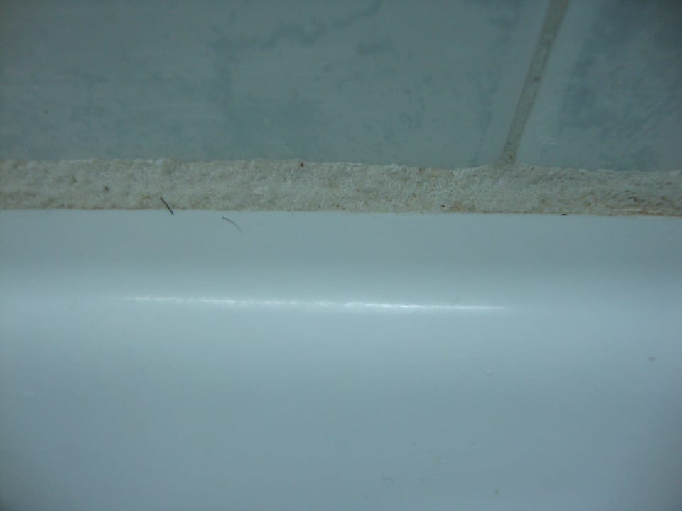 Waschbecken nach Reinigung Hotel Dedalos Beach