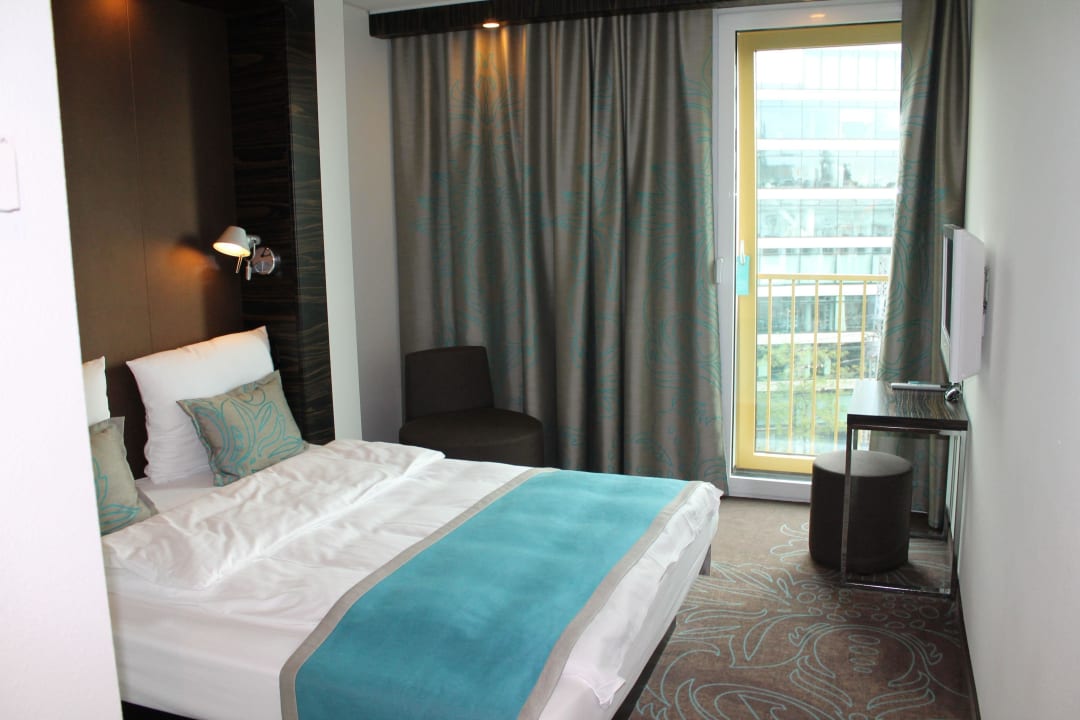 Unser Zimmer  Motel One Berlin Ku'Damm