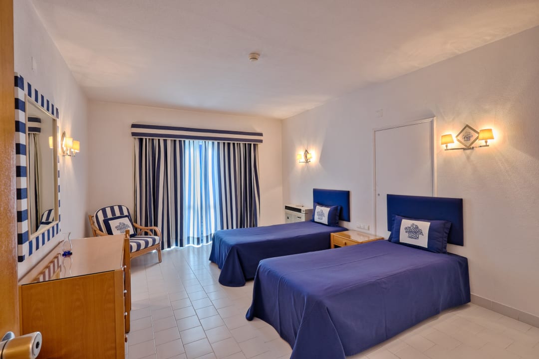 Zimmer Grand Muthu Oura View Beach Club