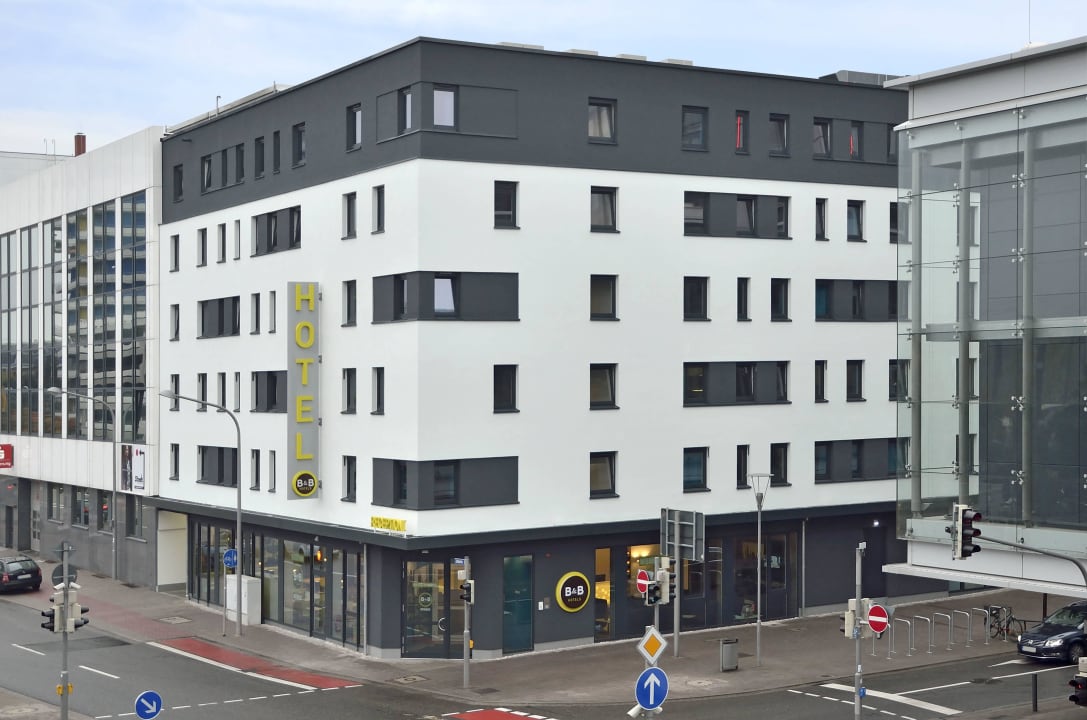 Außenansicht B&B Hotel Ludwigshafen