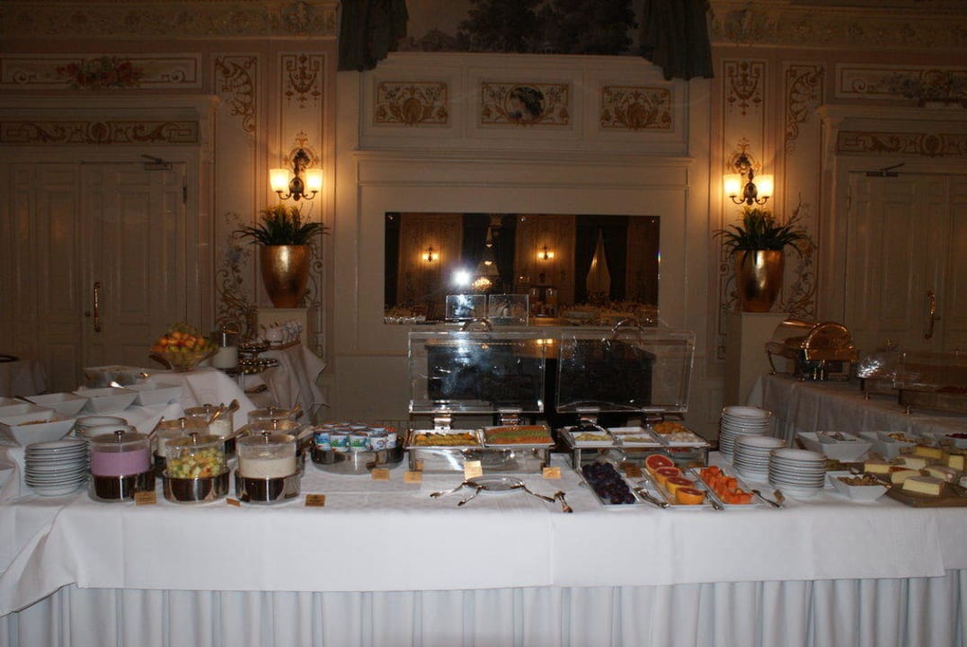 Frühstück Grand Hotel Kronenhof Pontresina