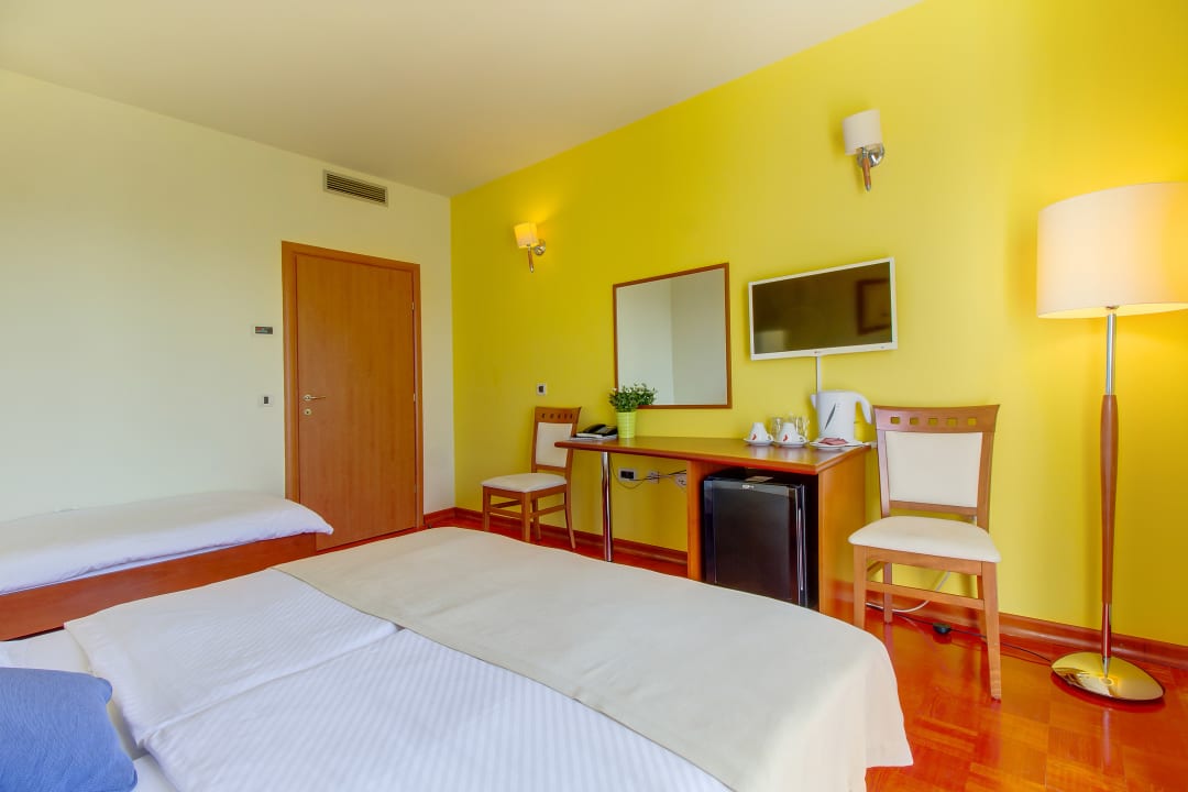 Zimmer Family Resort Hotel Manora