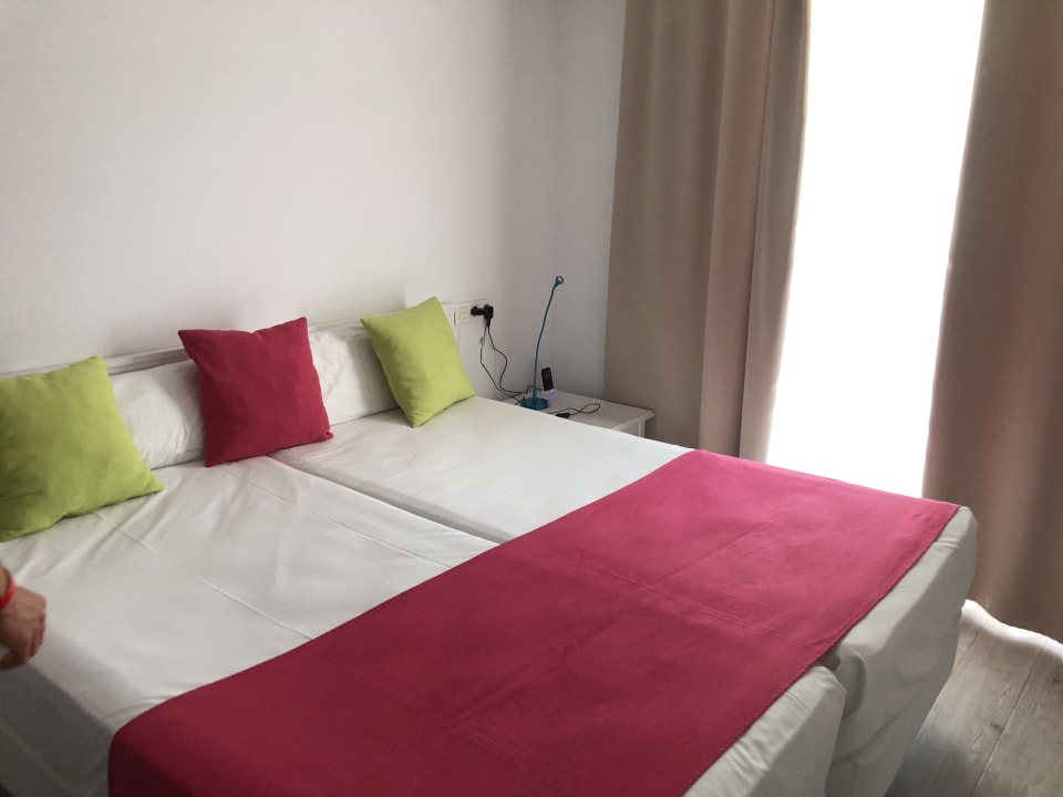 Zimmer Guya Wave Hotel