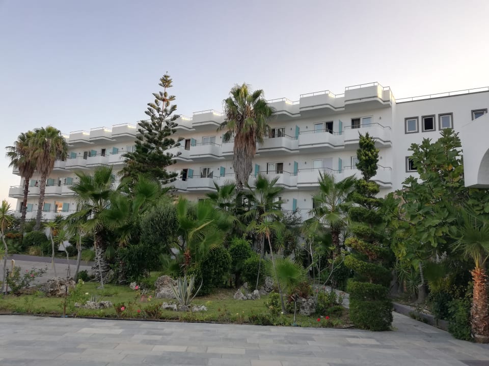 Außenansicht Irene Palace Beach Resort Club alltoura