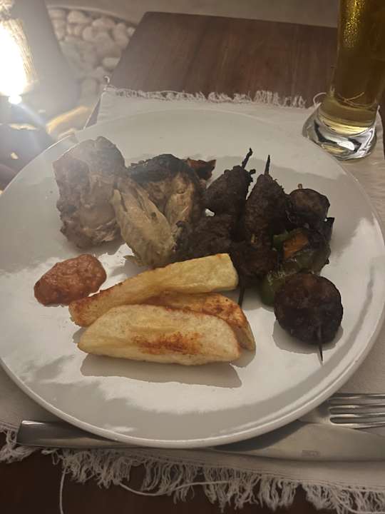 Gastro Serry Beach Resort