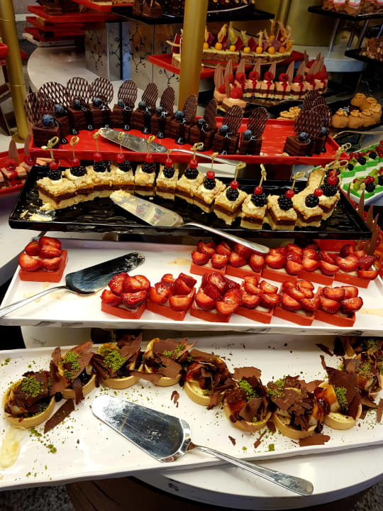 Gastro Gloria Serenity Resort