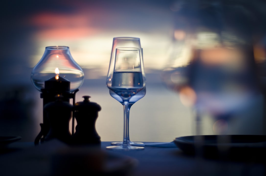 Wine and dine Mirihi Island Resort