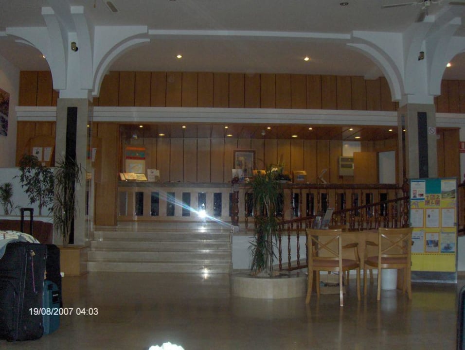 Hotel Riu Tropicana  Iberostar Waves Cala Domingos