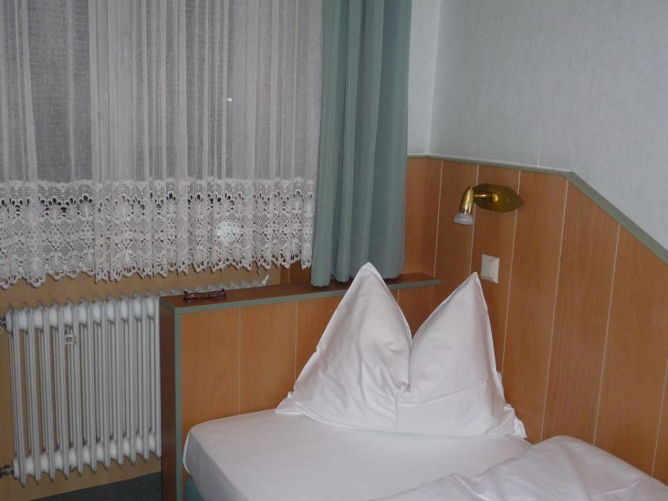 2. Bett im Zimmer Nr. 15 Hotel Grazerhof