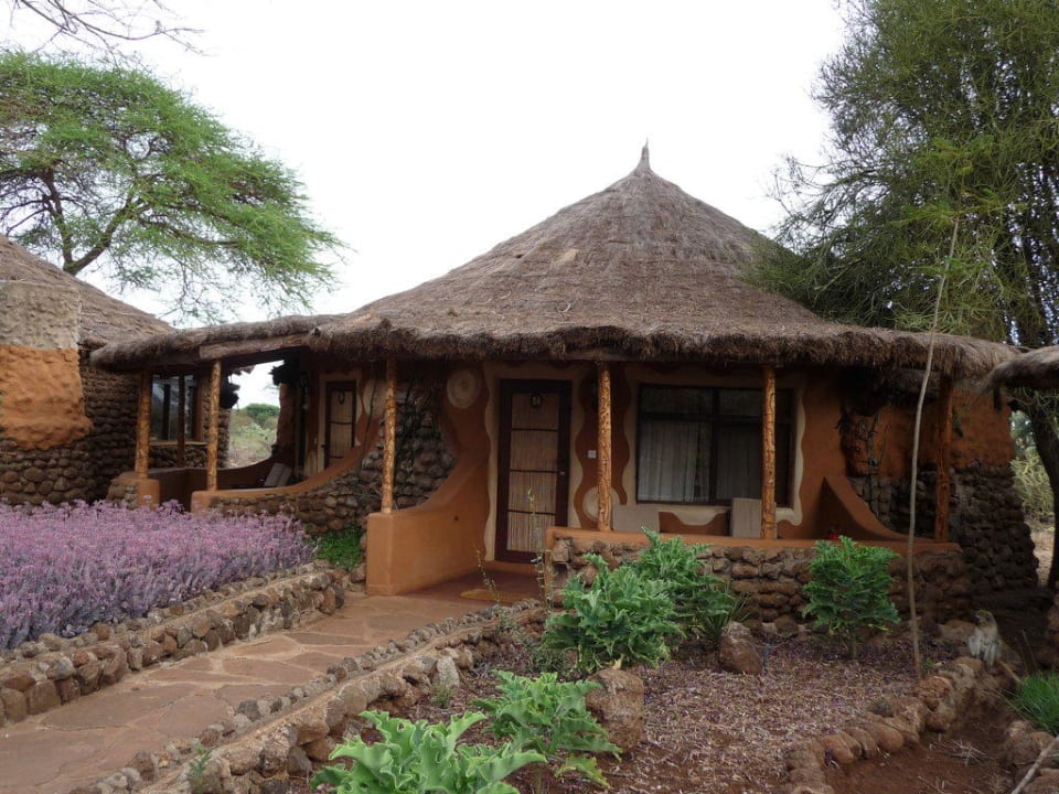Unser Bungalow Hotel Amboseli Sopa Lodge